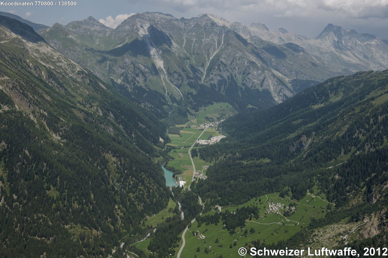 Val Bregaglia bei Löppia, südlich Casaccia; Staustufe der Maira